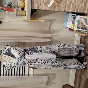 NWT bebe XS high-low halter dress